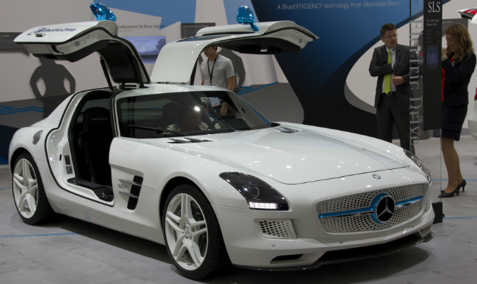Mercedes-Benz SLS AMG Coupé Electric Drive er verdens mest ekstreme elektriske sportsbil.